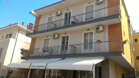 Hotel Ombretta Mare